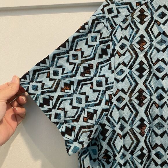 Jane +‎ Delancey Top Women’s Large Turquoise Blue Aztec Southwest Button Up - Picture 5 of 11